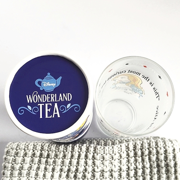 Disney Kitchen Dartington Dining Alice In Wonderland Glass And